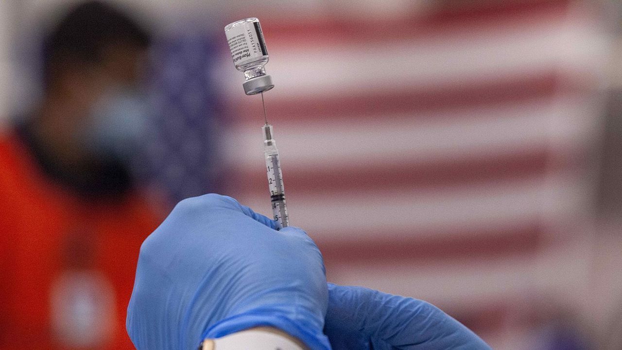 В США лотереи не повысили привлекательность вакцинации от COVID-19.