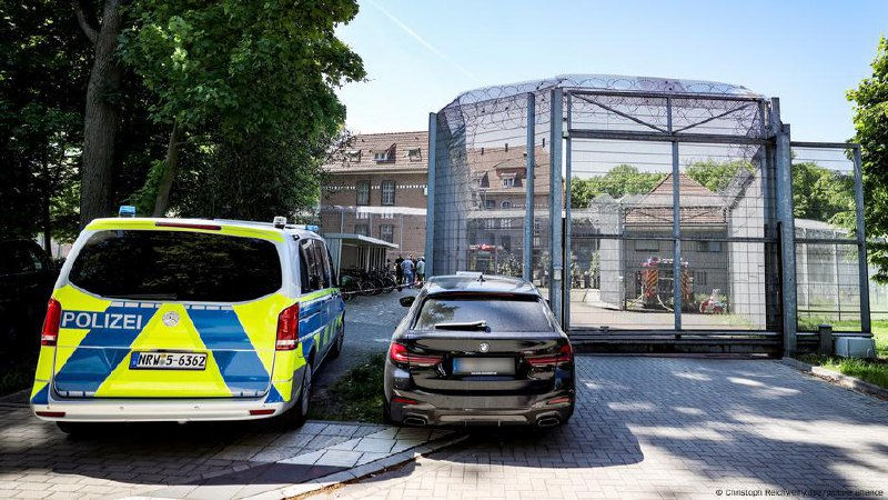 Пациенты психиатрической клиники для преступников в Германии устроили бунт.