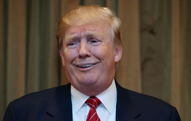 The New Yorker показал обложку с голым Трампом.