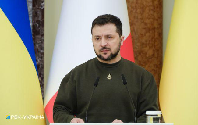 Зеленский о гарантиях безопасности: Они нам нужны во время войны, пока мы не в НАТО.