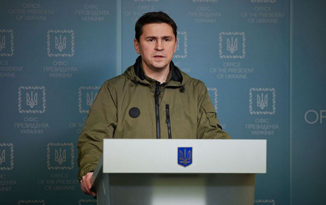 Подоляк о "параде пленных" 9 мая: Это насмешка над Женевской конвенцией.