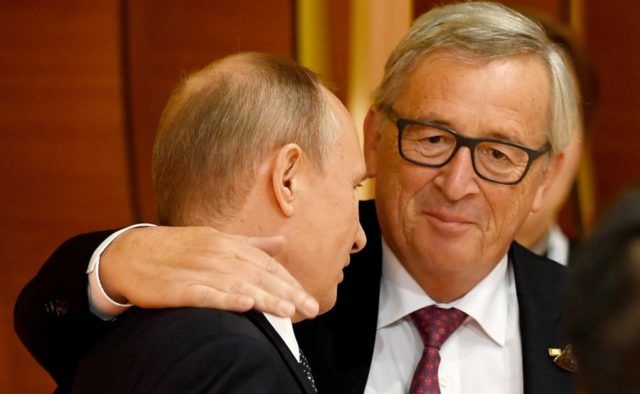 Юнкер: Я поцеловал Путина, но это никак не навредило Европе.