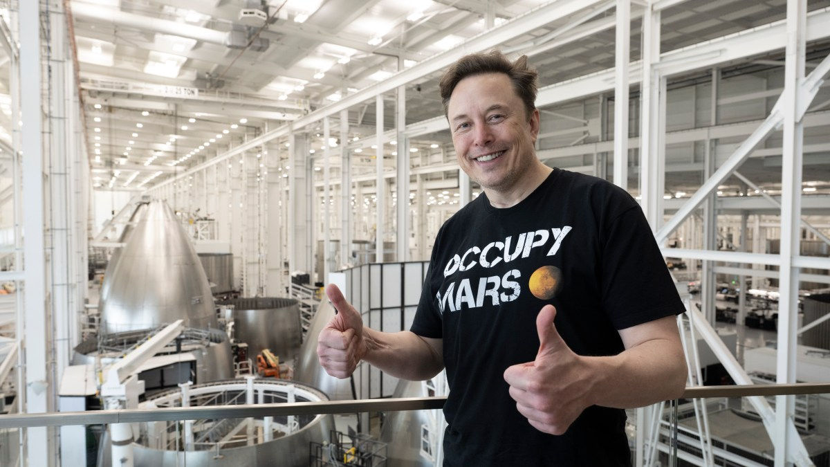 Маск объявил о слиянии SpaceX и xAI.
