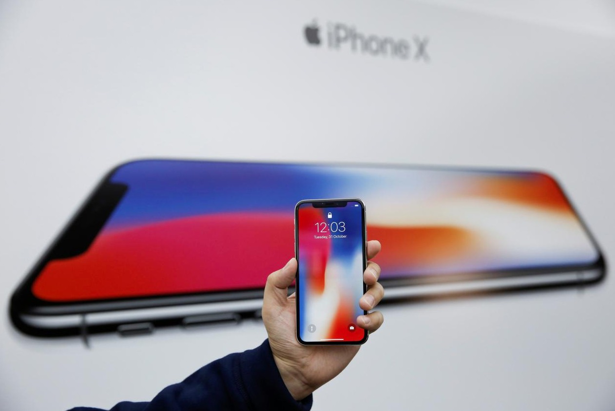 Юбилейный iPhone X поступил в продажу в ноябре 2017 года. 
