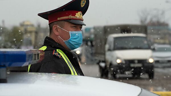 На всей территории Казахстана прекратилось действие режима ЧП.
