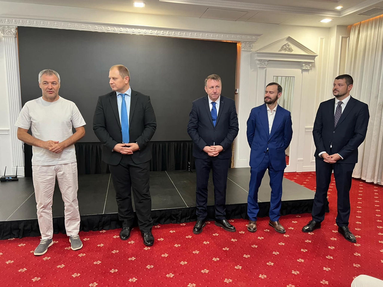 Blocul Împreună, privind decizia CUB: Reacția lui Munteanu se bazează pe emoții.