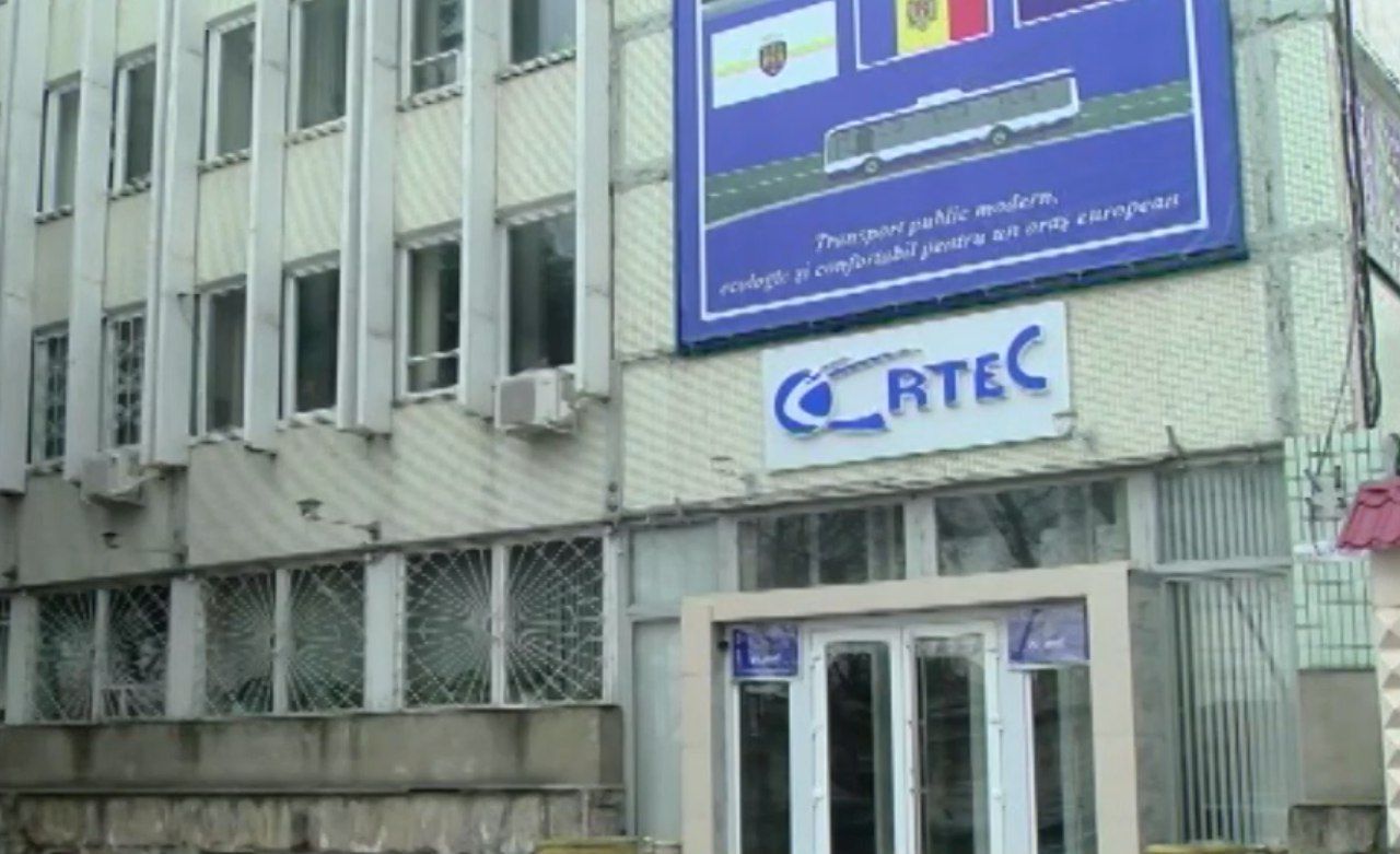 По данным Управления электротранспорта срок действия проездных может быть увеличен до 3 лет.