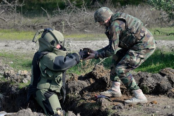Саперы молдавской армии рассчитывают на дополнительные льготы.