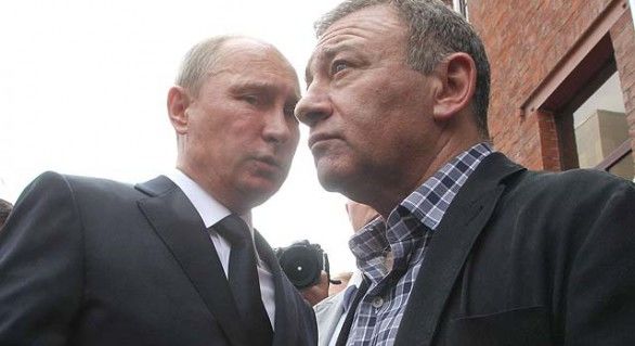 Uniunea Europeană a înghețat activele unuia dintre cei mai apropiați oameni ai lui Putin.