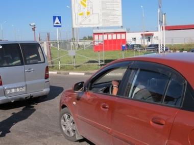 Mолдаванин пытался провезти в Россию автомобиль по доверенности.