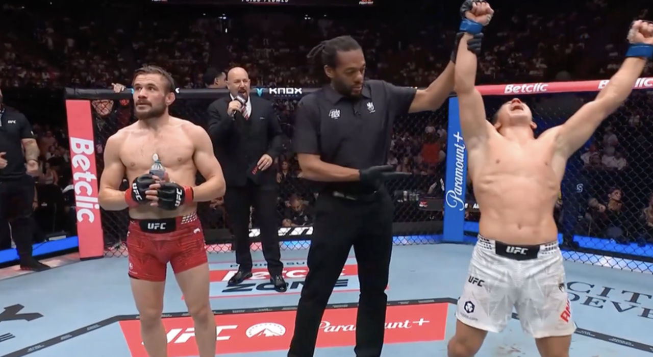 Боец Павел Андрушка успешно дебютировал в UFC.