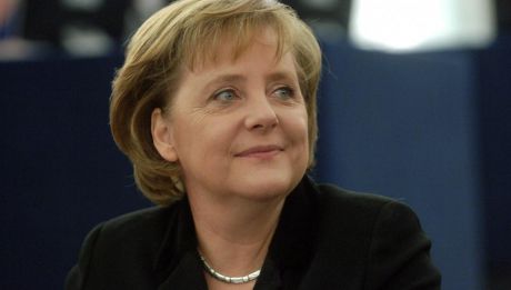 Cancelarul german Angela Merkel a primit aprecieri bizare din partea secretarului general al NATO.