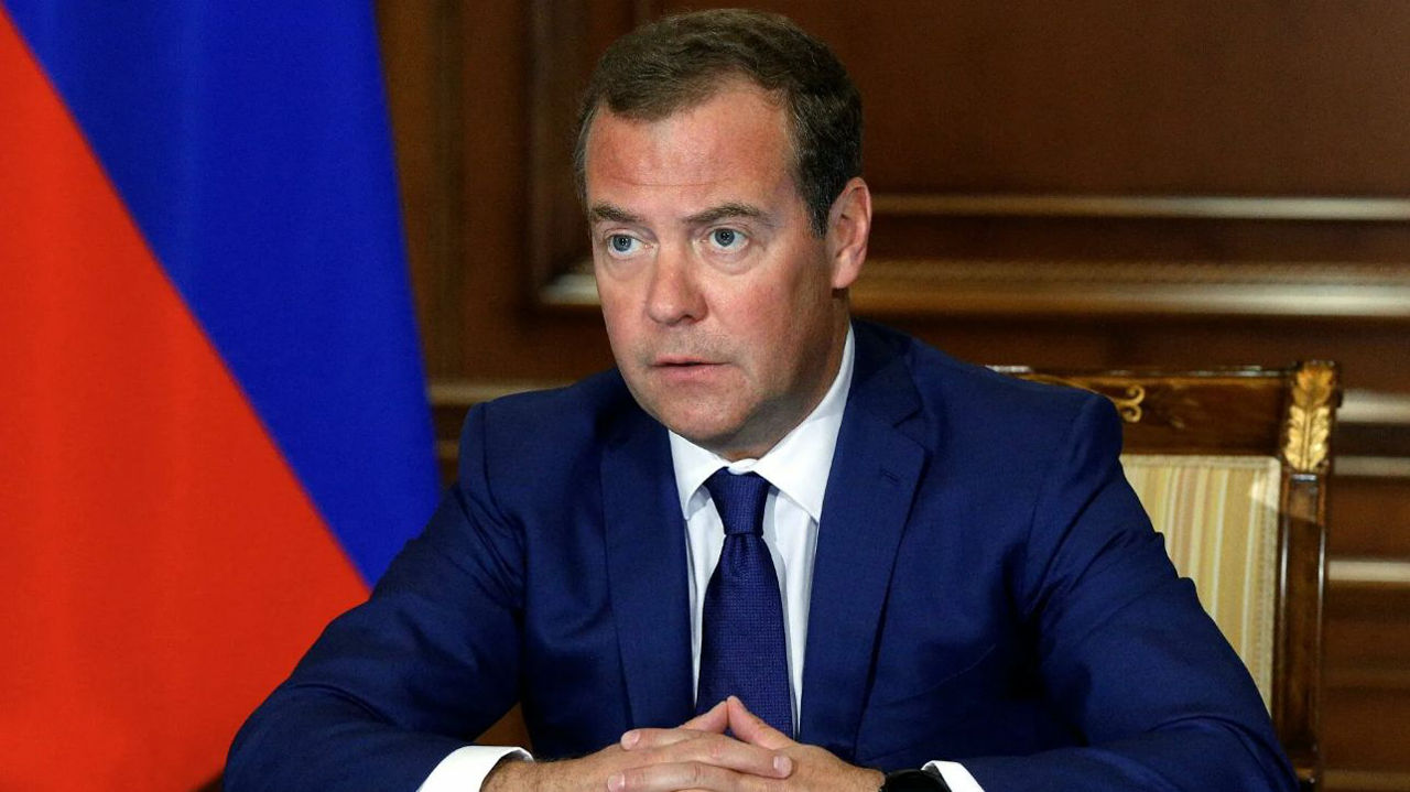 Медведев: Глава ЕК - претендент на Нобеля по медицине за «распил денег на вакцины».