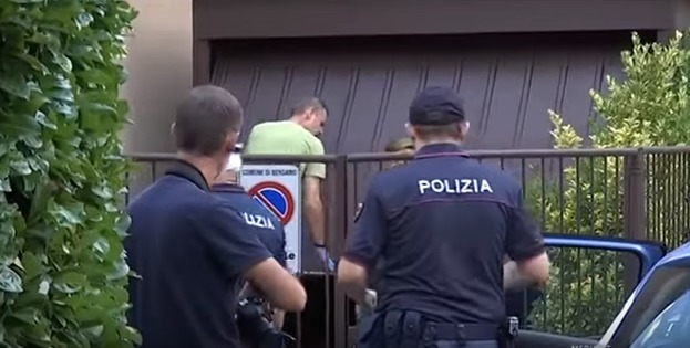 23-летний молодой человек напал на мужчину с молотком, а затем добил умирающего несколькими ударами ножа. 
