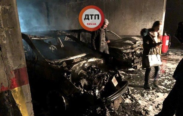 Un incendiu de amploare într-o parcare subterana din Capitala Ucrainei.