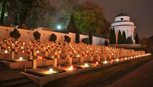 Во Львове прогремел взрыв возле польского мемориала.