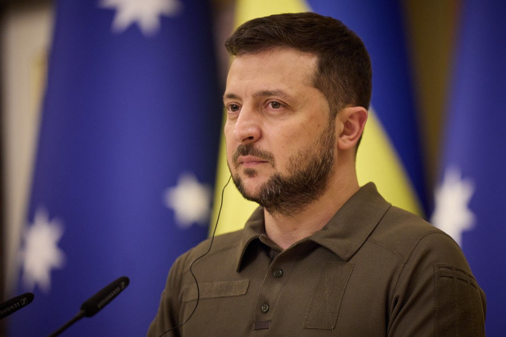 Зеленский пойдет на второй срок, если выборы пройдут во время войны.