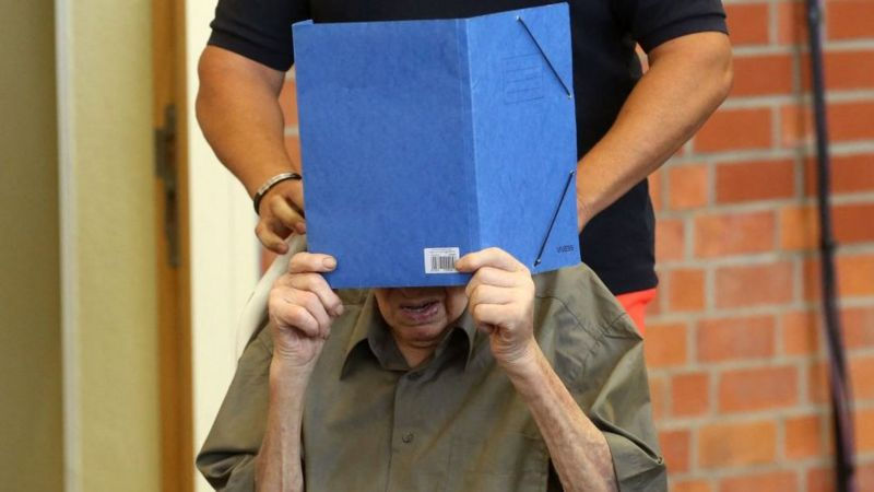Умер старейший из осужденных нацистов 102-летний Йозеф Шютц.