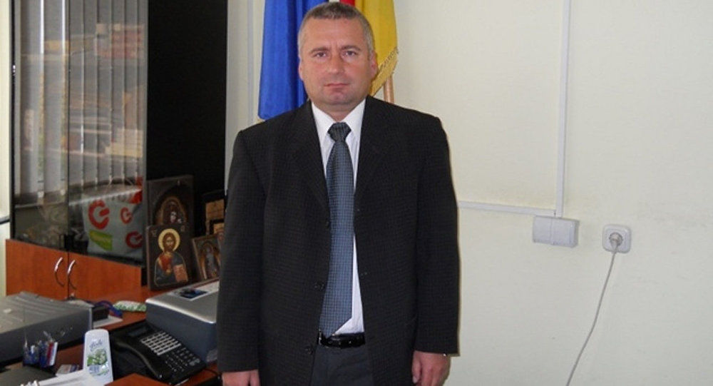 Еще один специалист не сможет изменить всю "систему".