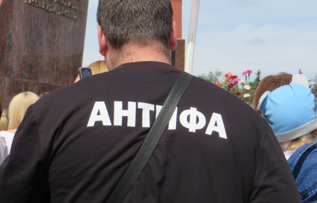 Mai mult de atât, Voronin susține că i-a cerut acestuia să închidă organizația.