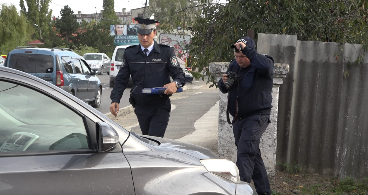 В Бельцах под колеса автомобиля попал подросток