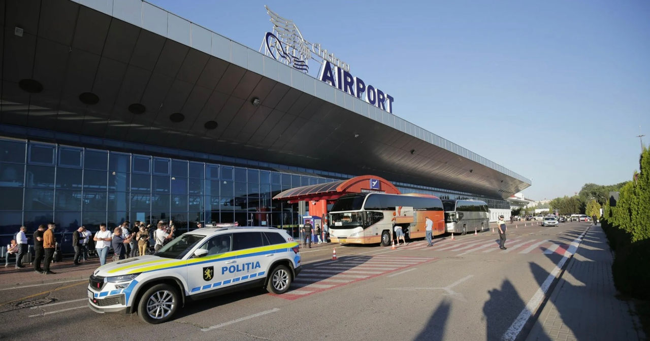 Попытка подкупа в кишинёвском аэропорту: иностранку задержали на 72 часа.