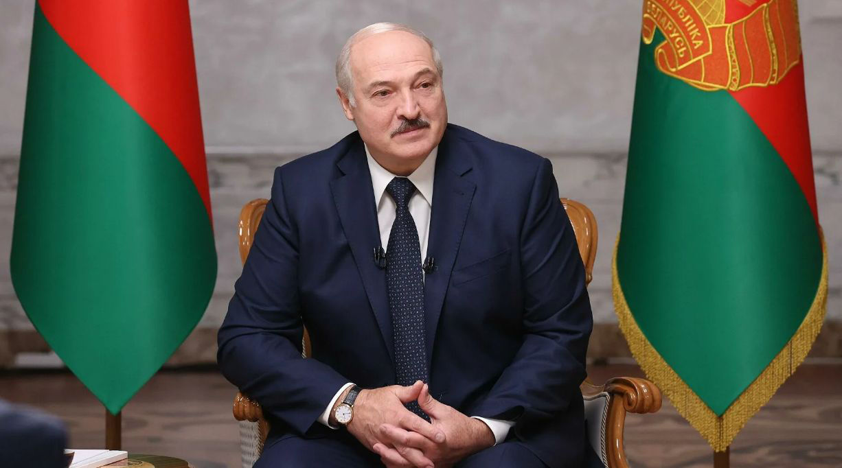 Лукашенко увидел возможность «без войн» обеспечить транзит в Калининград.
