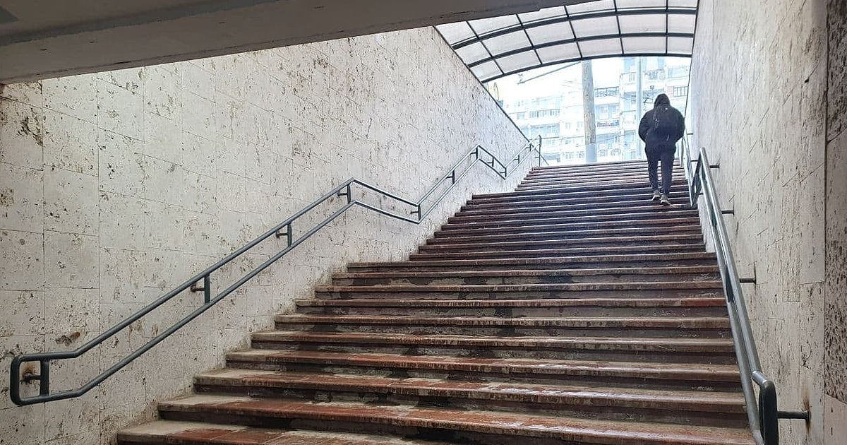 Pasajul subteran de pe strada Alecu Russo din Capitală, reparat de patru ori în cinci ani.