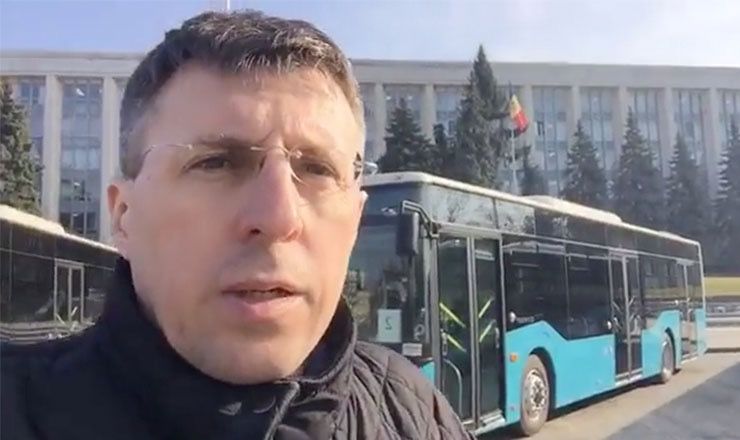 Киртоакэ предложил вернуть новые автобусы в центр столицы.