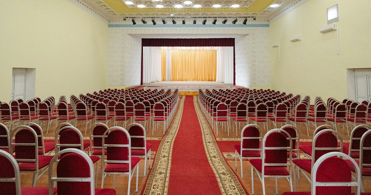 Protecție socială pentru personalitățile culturale: Ministerul Culturii a supus proiectul spre dezbatere.