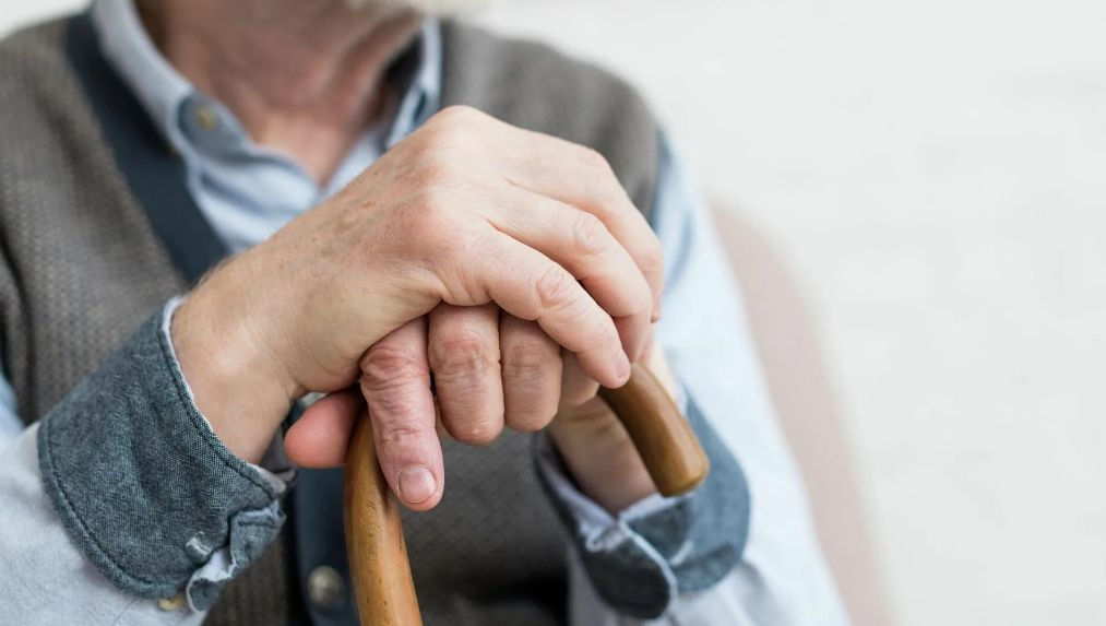 В США 86-летний мужчина украл личность брата и жил с его именем полвека.
