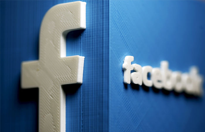 Facebook начал делить СМИ на "фейковые" и "нефейковые".