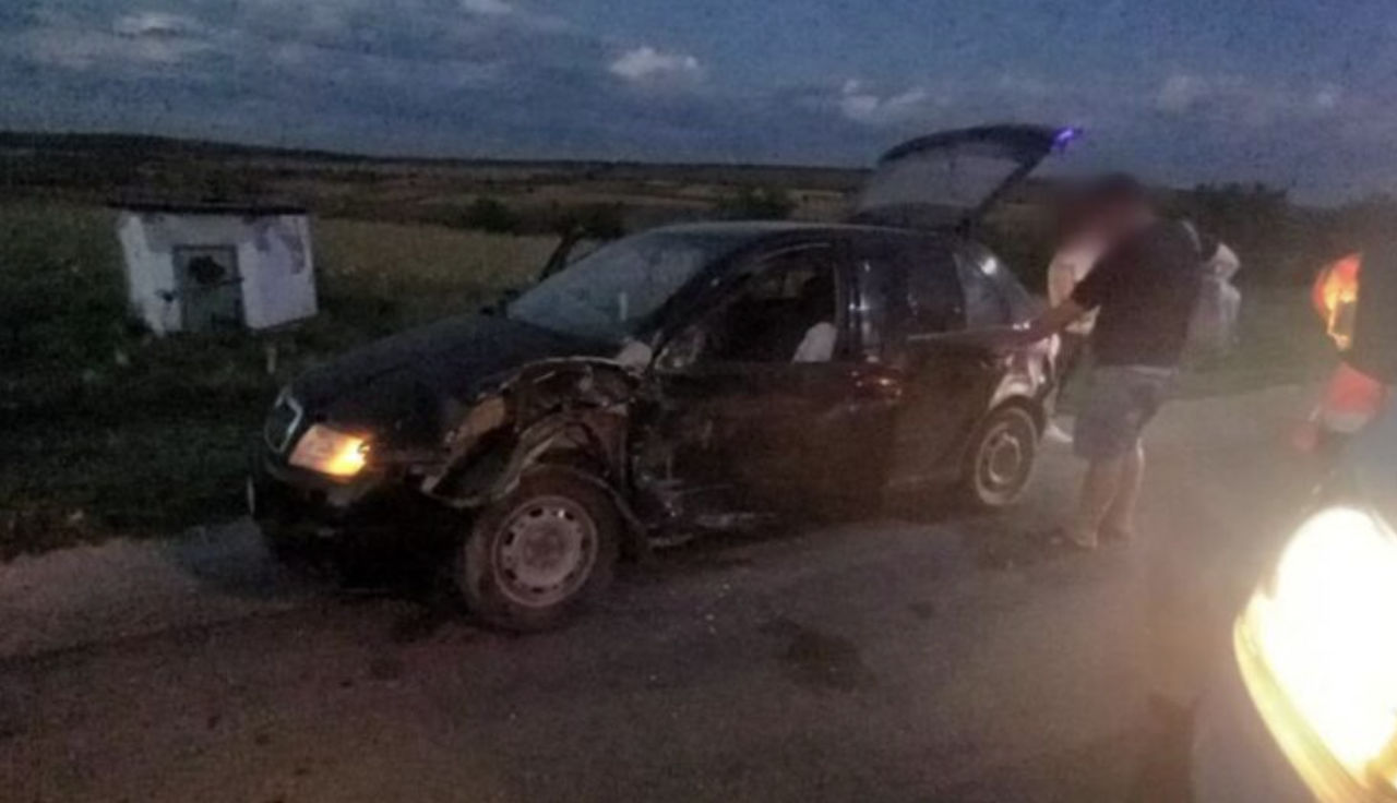 Авария в Сынжерейском районе: столкнулись Skoda и Fiat.