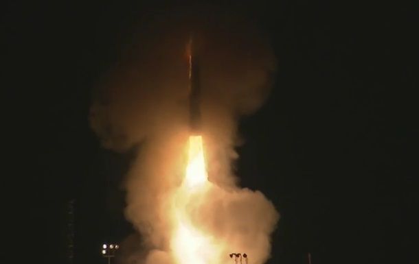 Ракета Minuteman III запускалась без боеголовки.