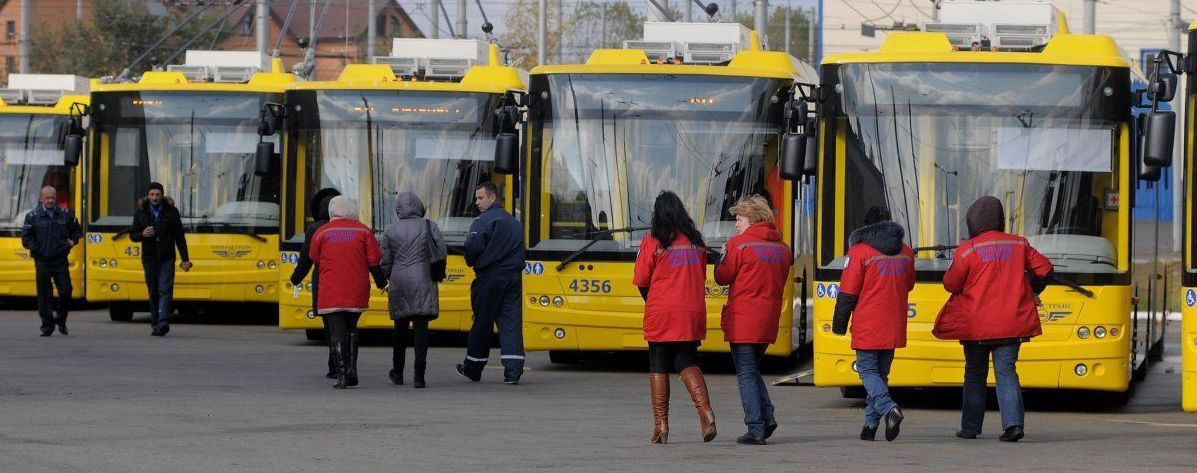 В Киеве заменяют троллейбусы на автобусы для экономии электроэнергии.