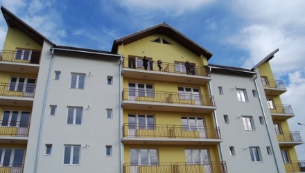 Şi Violeta Sârbu, de la Procuratura Rîşcani, a cumpărat, iar apoi a vândut un apartament de 81 metri pătrați în blocul de pe strada Nicolae Sulac.