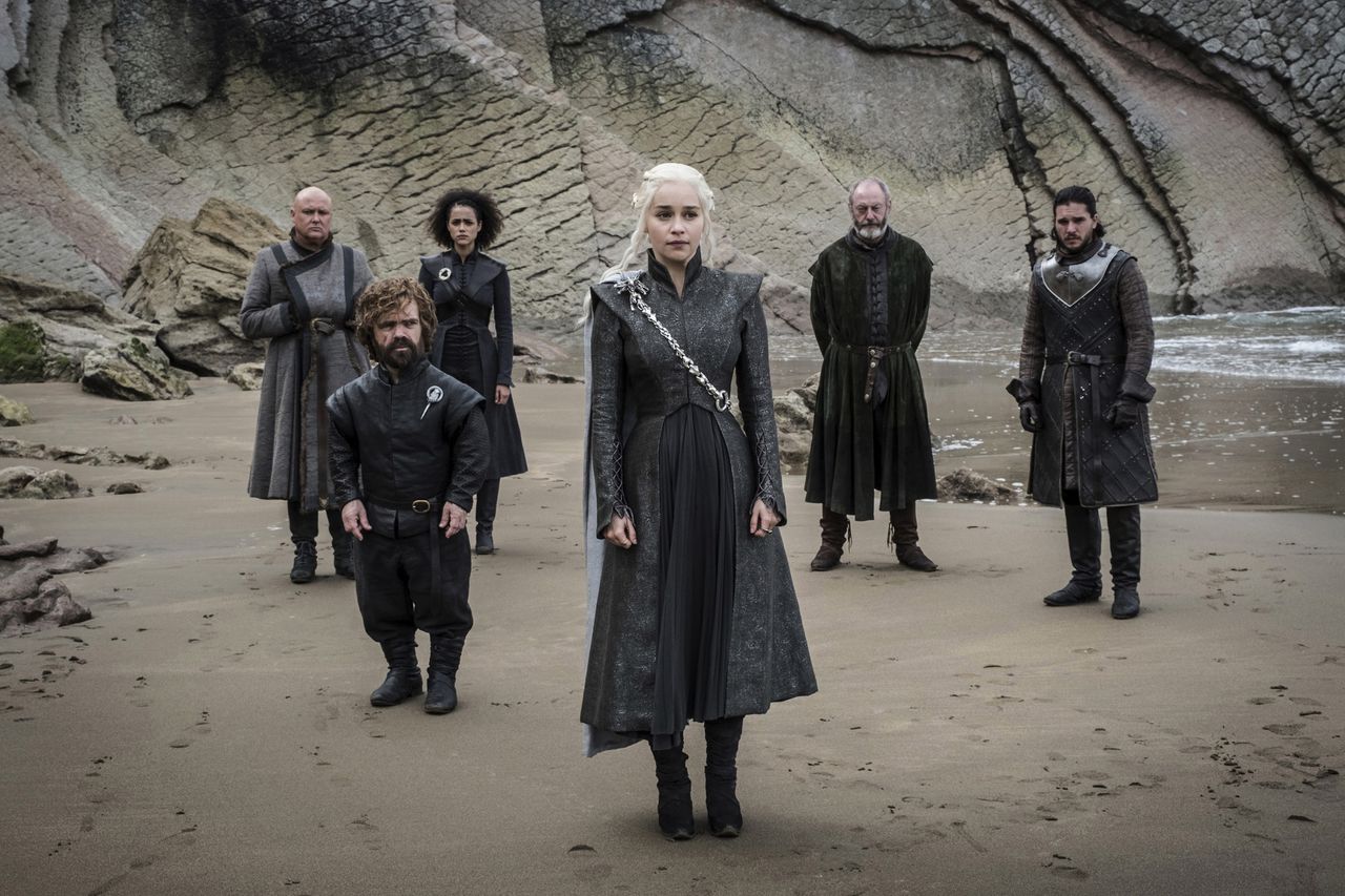 Actorii Game of Thrones, fără scenarii. Vor auzi replicile în căști. Foto: The Verge