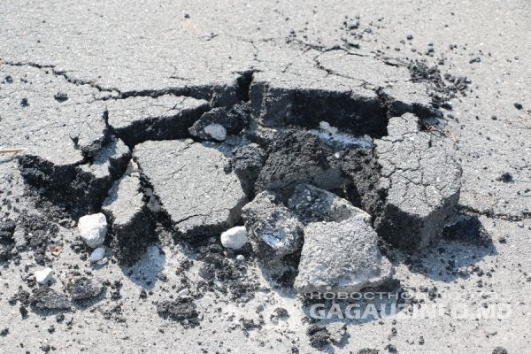 Село Конгазчик получит миллион леев на ремонт дорог.