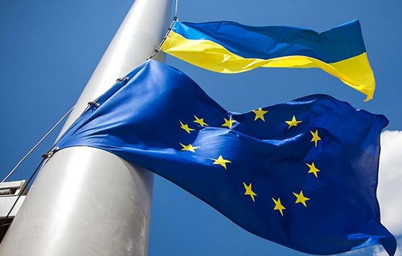 ЕС направит €500 миллионов на помощь Украине.