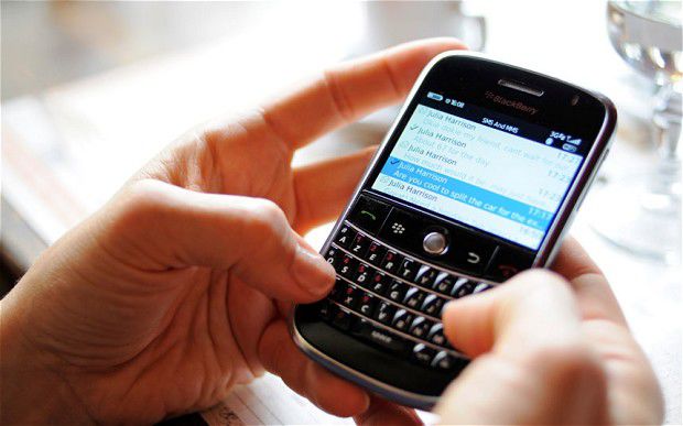 Utilizatorii telefoanelor mobile au senzația eronată că telefonul lor sună.