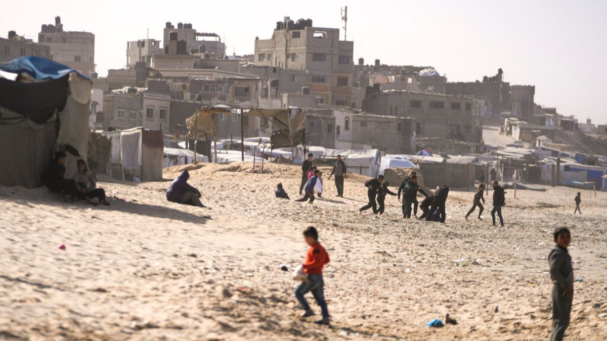 Tzahal a lovit mai multe zone din Fâșia Gaza ca răspuns la bombardarea Israelului.