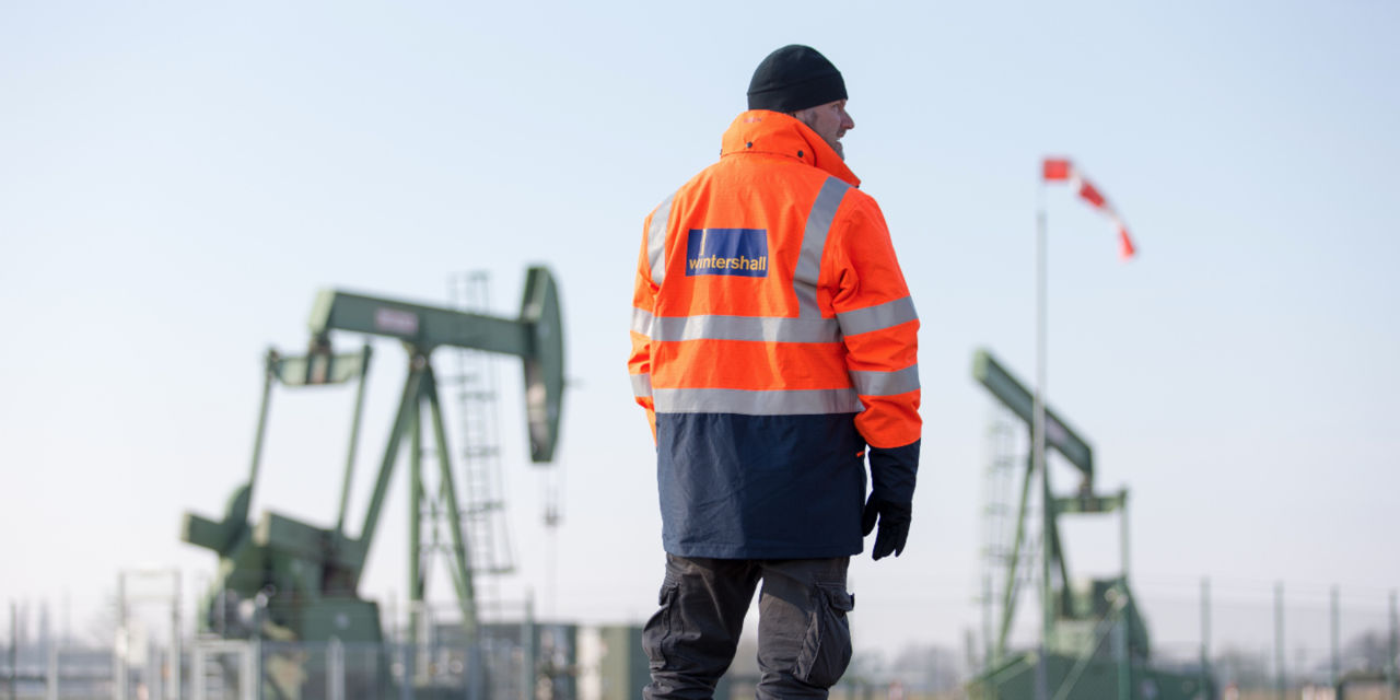 Трейдеры начали делать ставки на рост стоимости нефти до $200 за баррель.