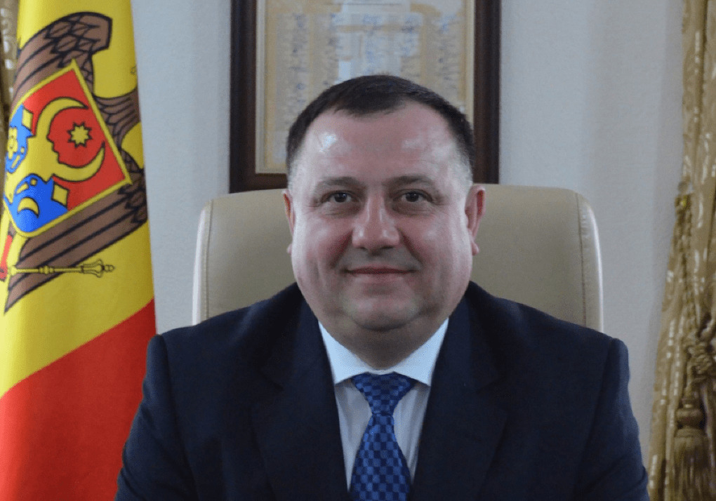 Член ВСМ Ион Посту подал в отставку.
