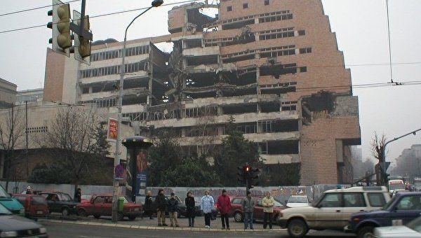 НАТО объяснила необходимость бомбардировок Югославии в 1999 году.