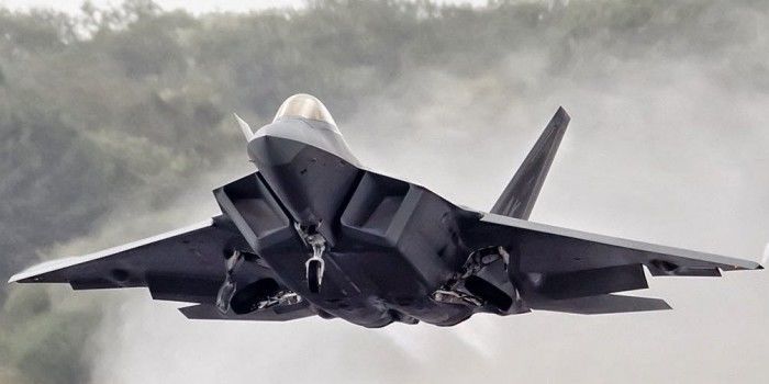 США зимой начнут размещение в Европе 27 истребителей пятого поколения.