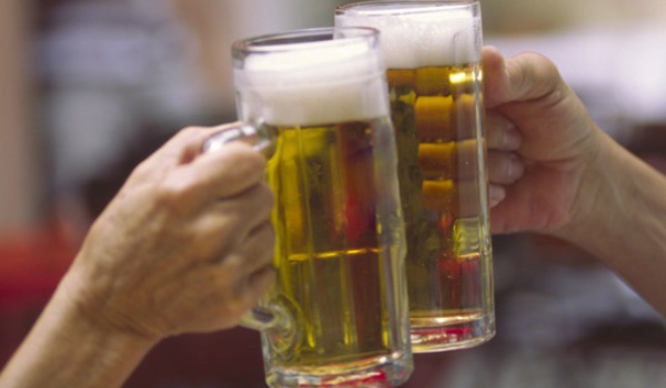 Nutriţionista Marie Vrânceanu, de la Clinica de Nutriţie şi Nutrigenetică Eurodiet din România, susţine că berea fără alcool conţine suficient alcool.