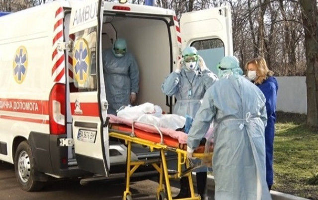 Три человека госпитализированы в Черновцах с подозрением на новый коронавирус.