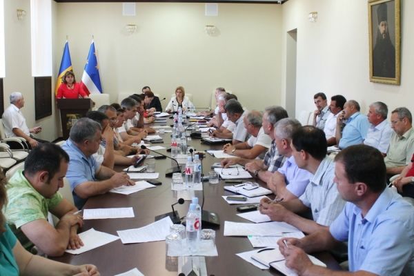 Совещание с примарами населенных пунктов провела башкан Гагаузии.