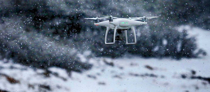 Operarea unei drone fără permisiune în Moldova se pedepsește cu o amendă de peste 750 de lei.