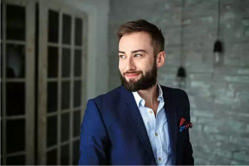 Телеведущий Дмитрий Шепелев.